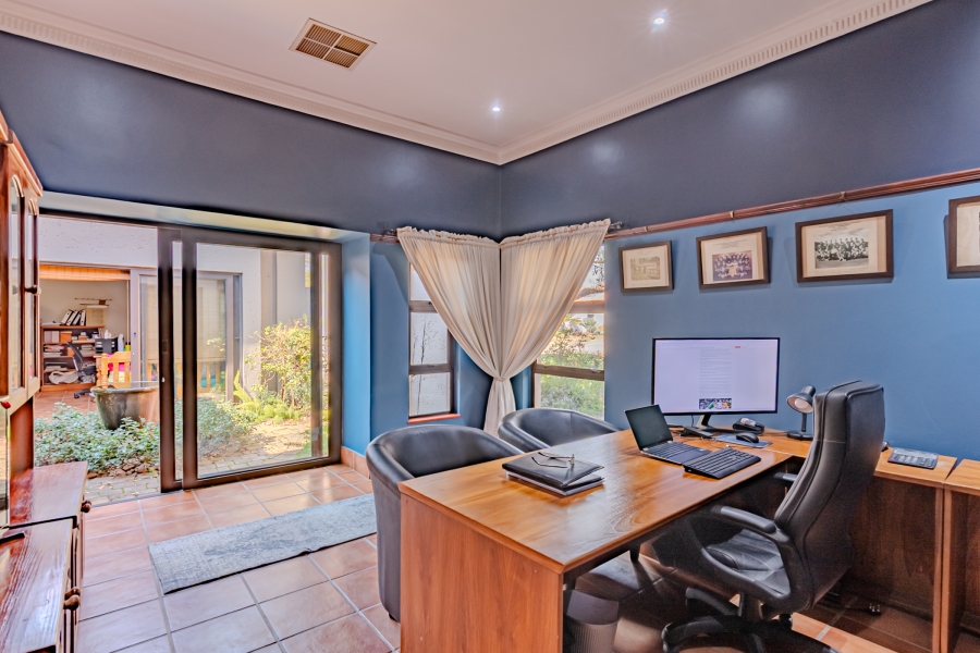 6 Bedroom Property for Sale in Pecanwood Estate North West